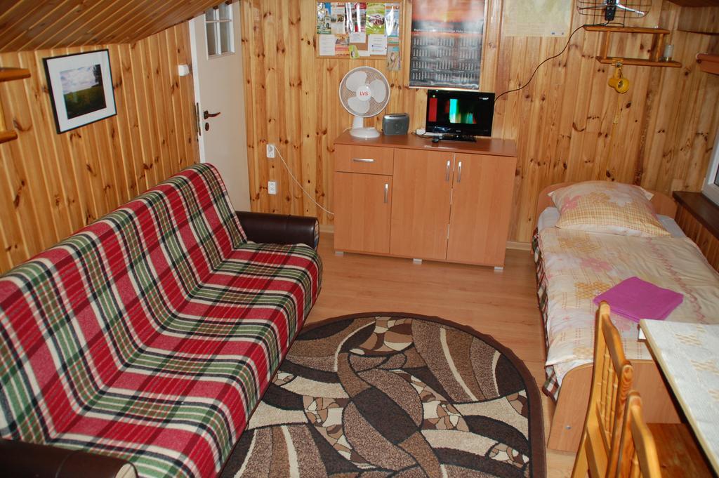 Agroturystyka Pod Swierkami Nadrybie Zimmer foto