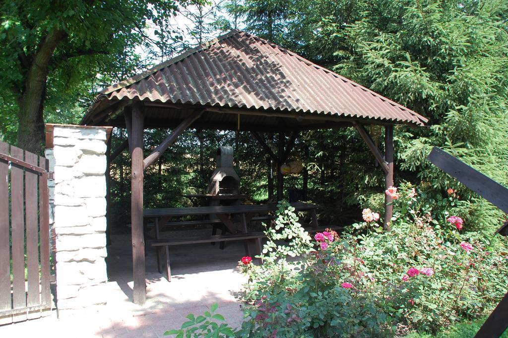 Agroturystyka Pod Swierkami Nadrybie Exterior foto