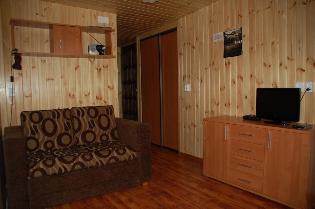 Agroturystyka Pod Swierkami Nadrybie Zimmer foto